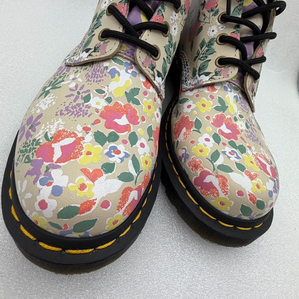 Dr. Martens Floral Combat Boots - Picture 5 of 9